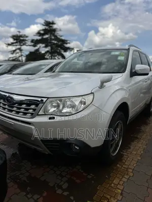 Photo - Subaru Forester 2.0D XC 2011 White