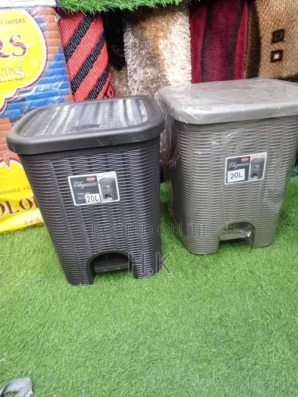 20-Liter Trash Can