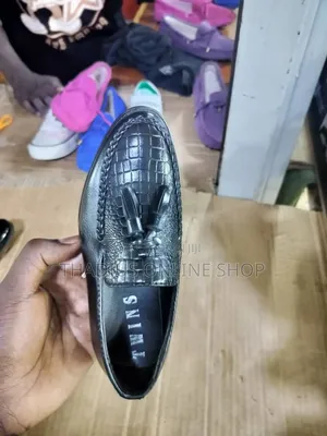 Classic Legendary Shoes for Boys