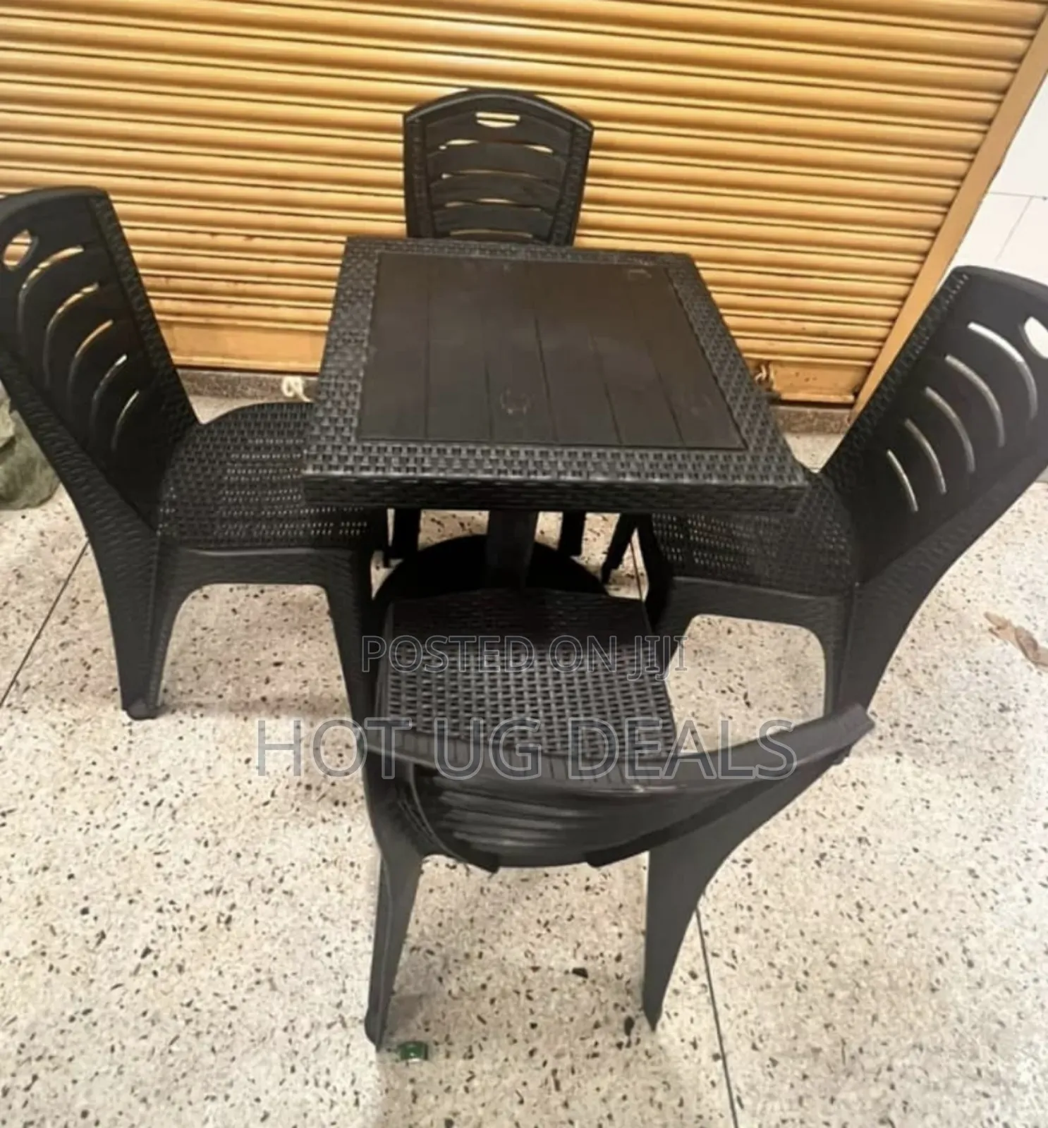 Set of Restaurant 4 Chairs , 1 Table - Black