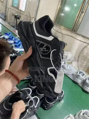 Photo - Baddest Iconic Trend Sneakers