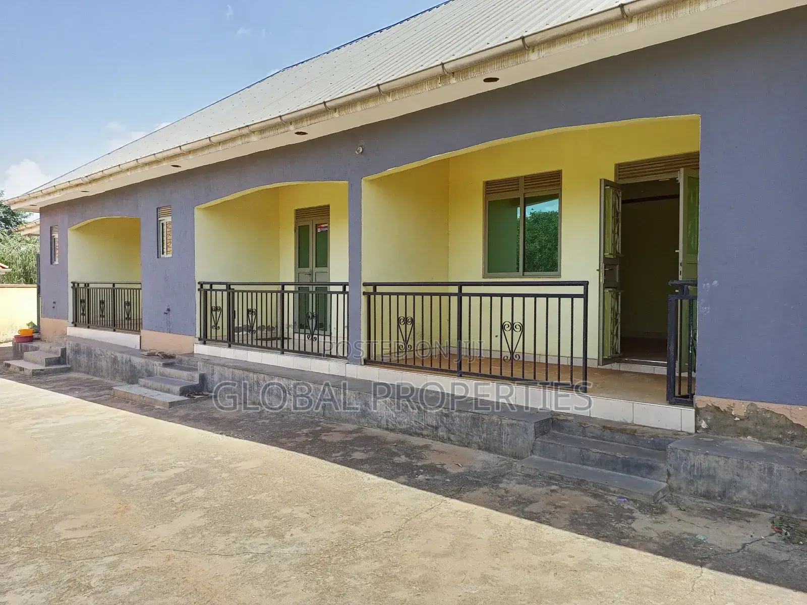 1bdrm Bungalow in Kirinya, Central Division for rent