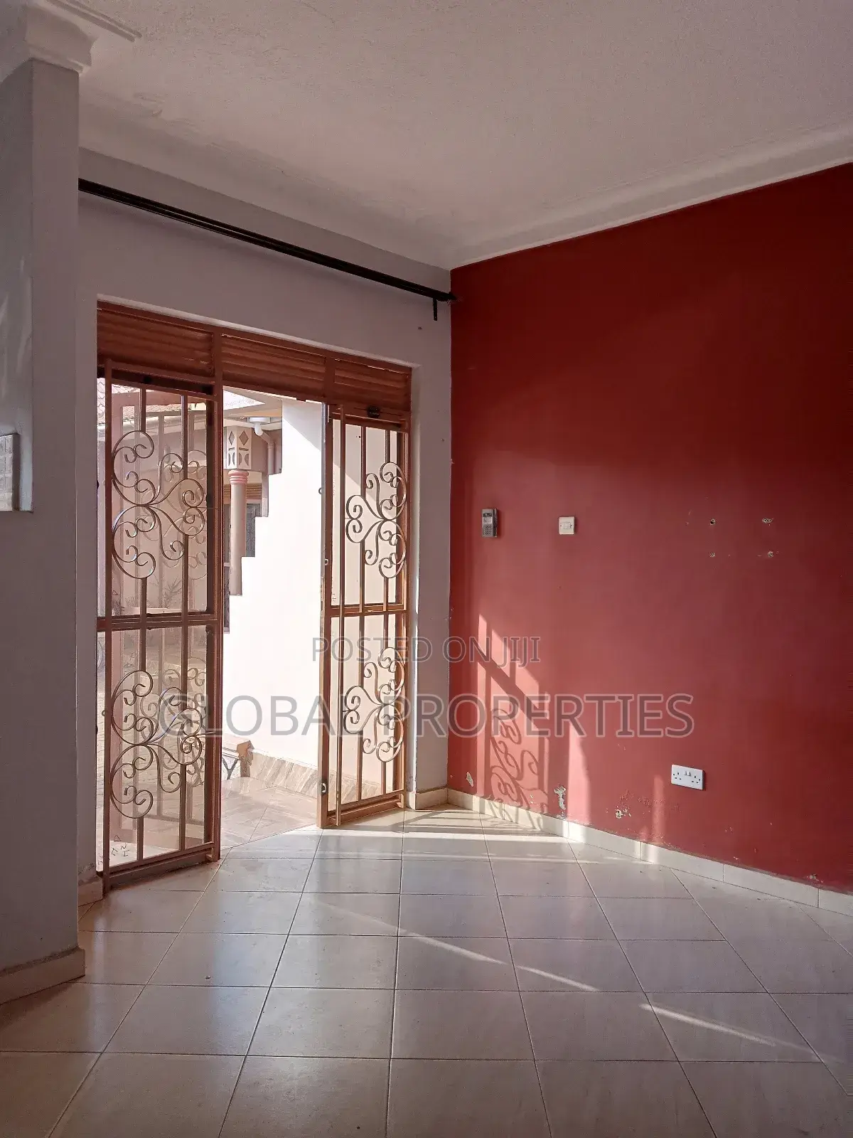 1bdrm Bungalow in Kirinya, Central Division for rent