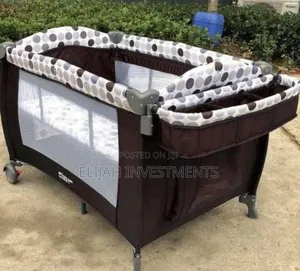 Elegant Baby Cradle Bed With a Net.