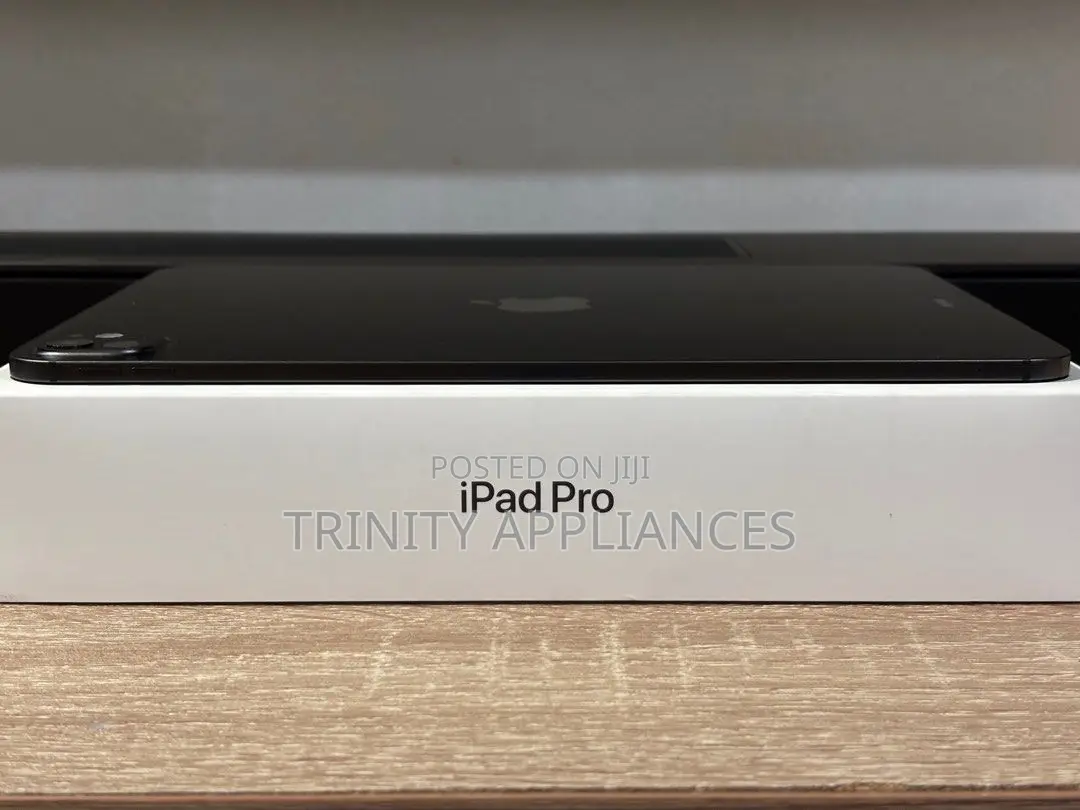 New Apple iPad Pro 11 (2024) 256 GB Black