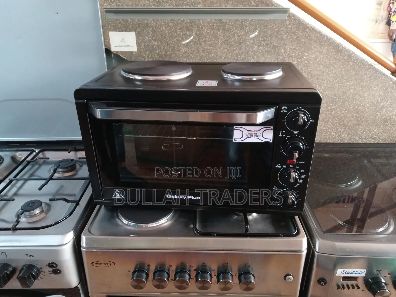 Min Oven 25L With 2 Hot Plates on Top