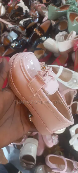 Super Girls Classic Fashion Shoes