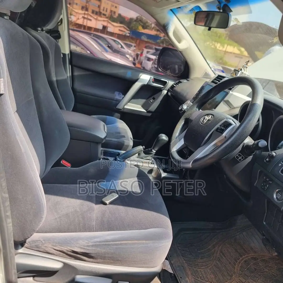 Toyota Land Cruiser Prado 2.7 i 2013 White