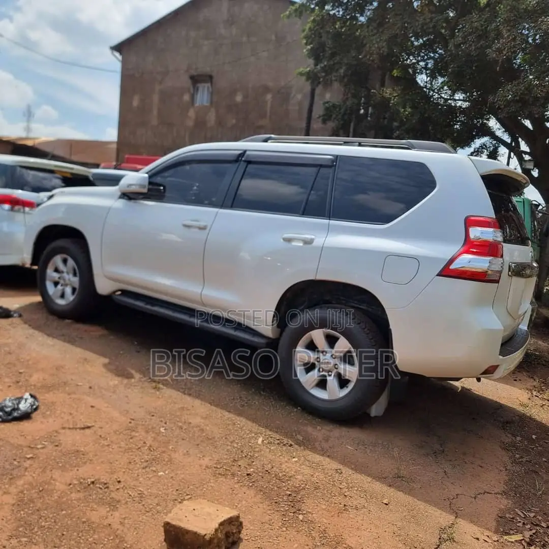 Toyota Land Cruiser Prado 2.7 i 2013 White