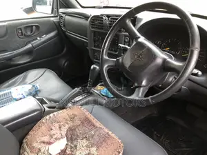 Chevrolet Blazer 2005 White