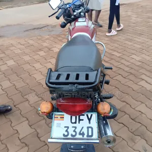Bajaj Boxer 2024 Red