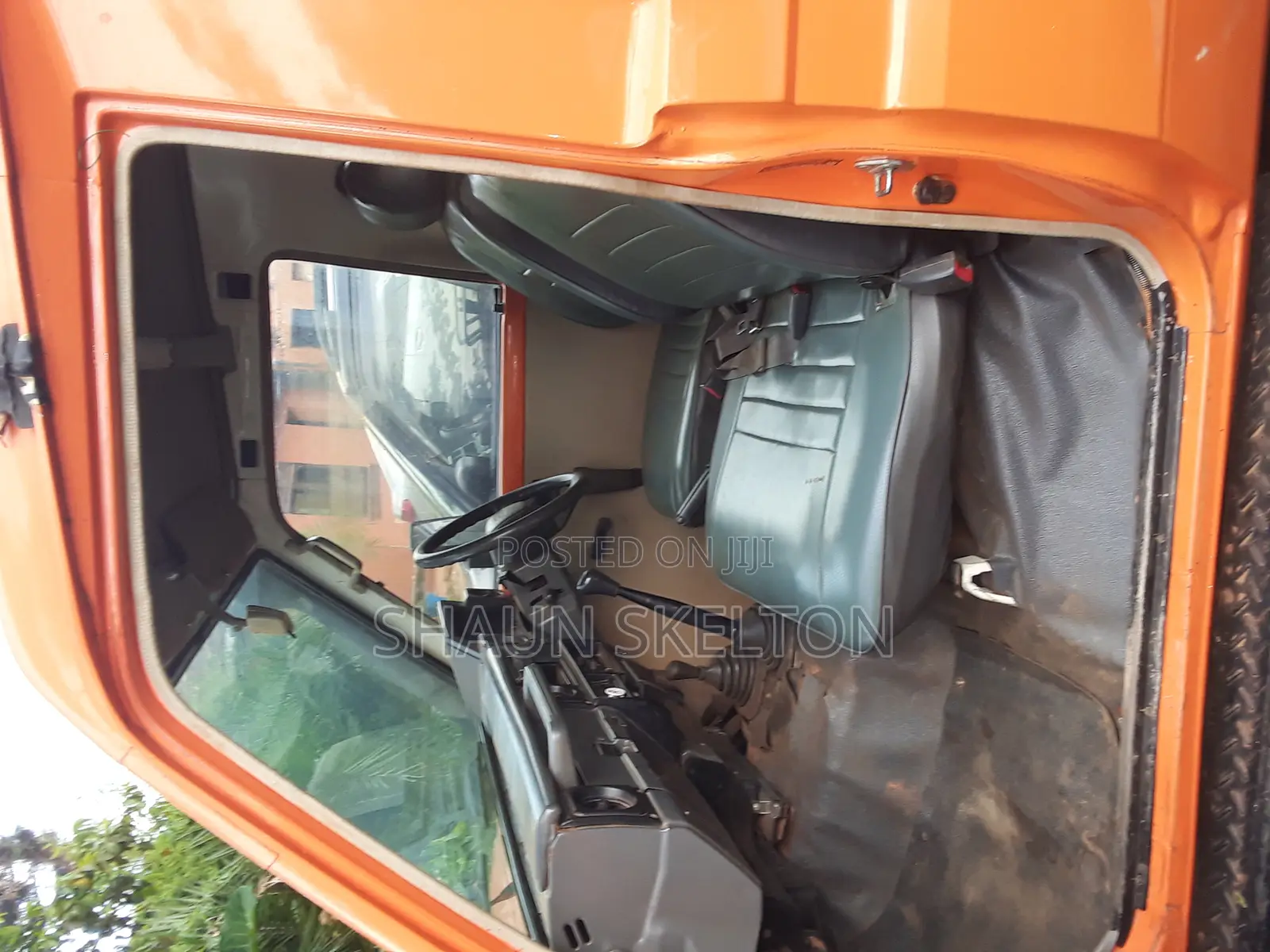 Toyota Land Cruiser 100 4.2 2008 Orange
