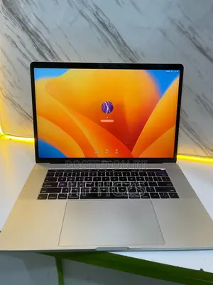 New Apple MacBook Pro 2017 16GB Intel Core I7 SSHD (Hybrid) 512GB