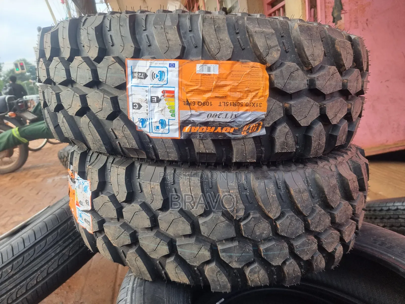 Tires 31x10.50R15 Mudterrian for Double Cabin .
