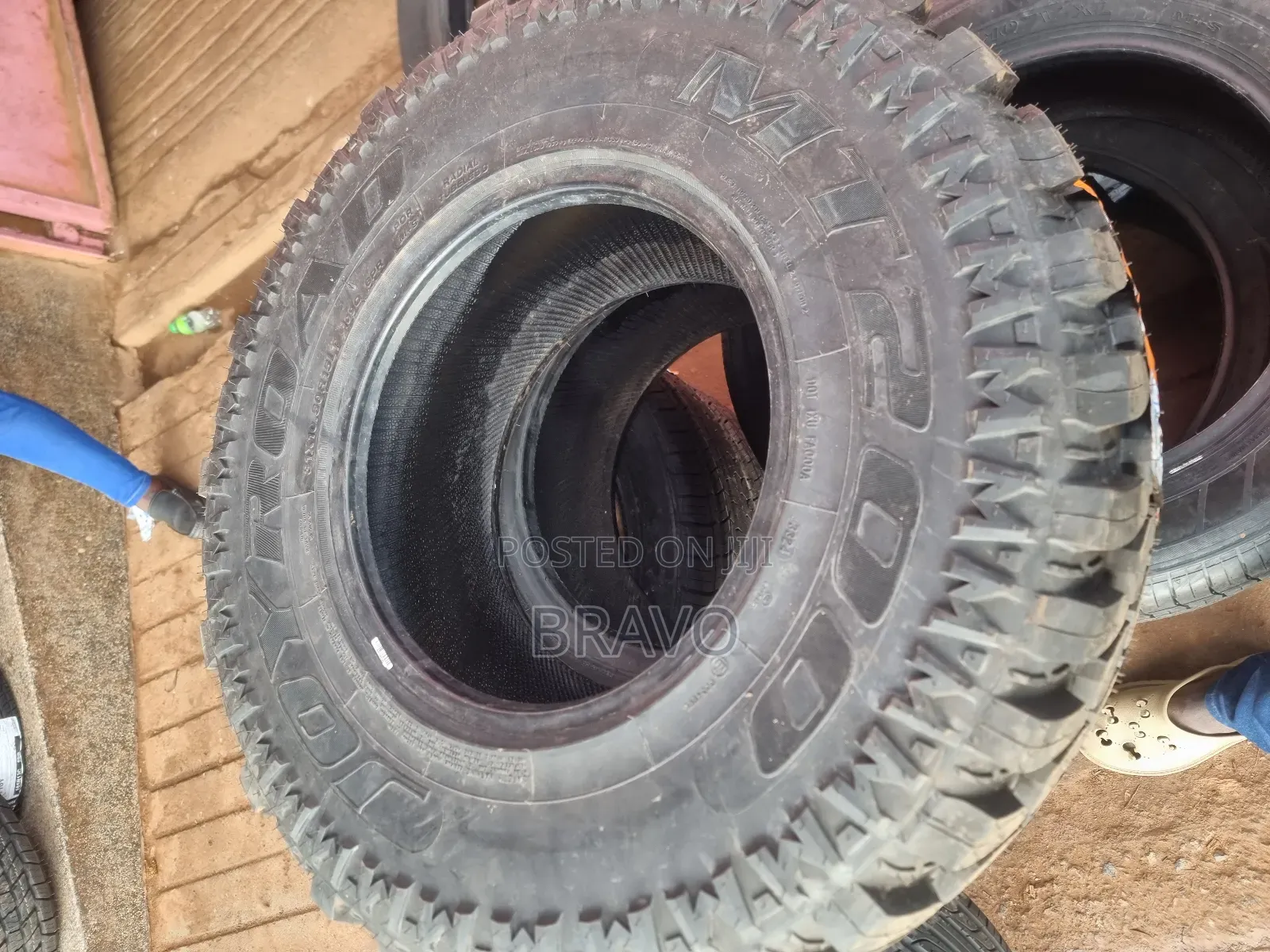 Tires 31x10.50R15 Mudterrian for Double Cabin .