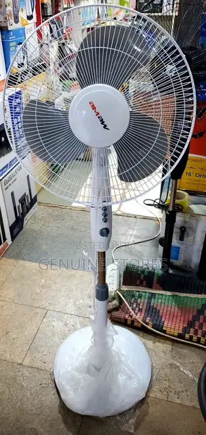 Mewe Stand Fan/ White