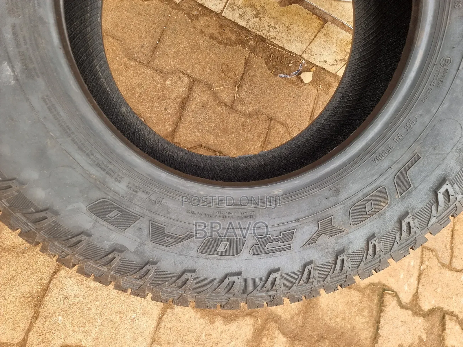 Tires 265/70r16 Adventure.