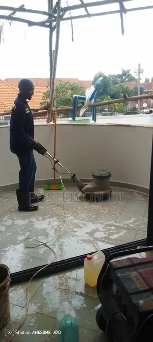 Floor Srubbing Services