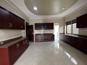 Executive Kitchen Cabinets