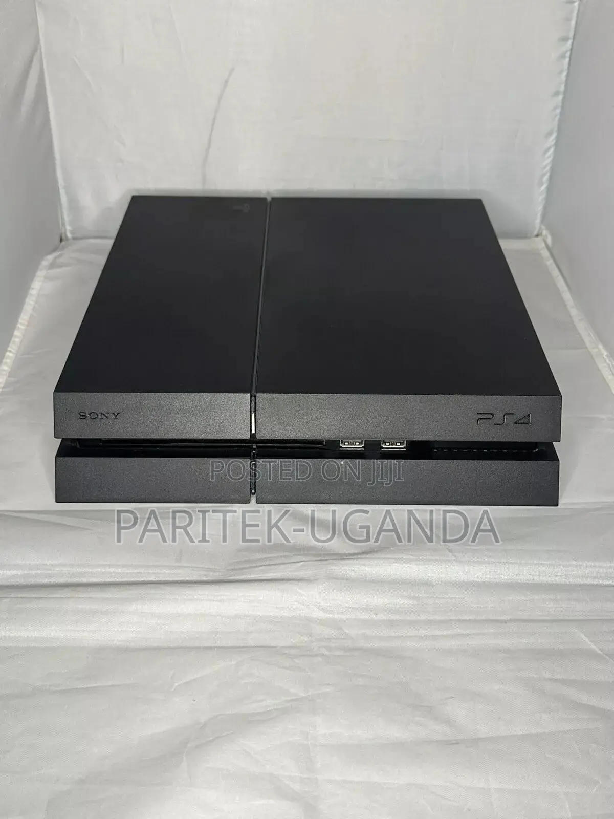 Playstation 4 Standerd With 2 Gamepad