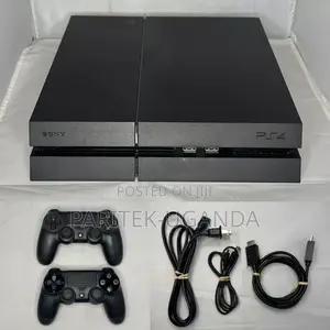 Playstation 4 Standerd With 2 Gamepad