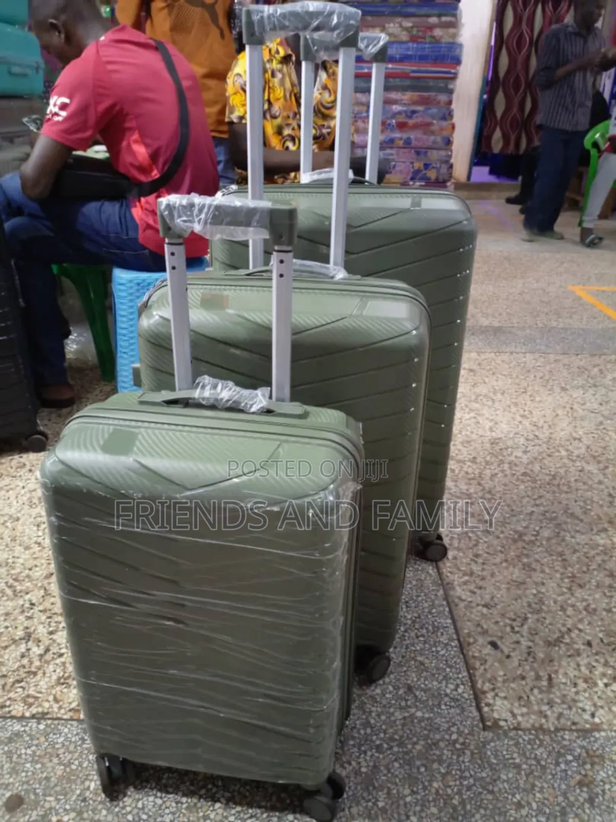 Full Set 3 Peace Plastic Suit Case Bag