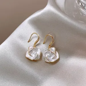 Ladies' Classy Earrings