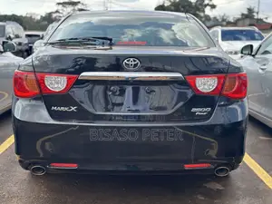 Photo - Toyota Mark X 2.5 RWD 2011 Black