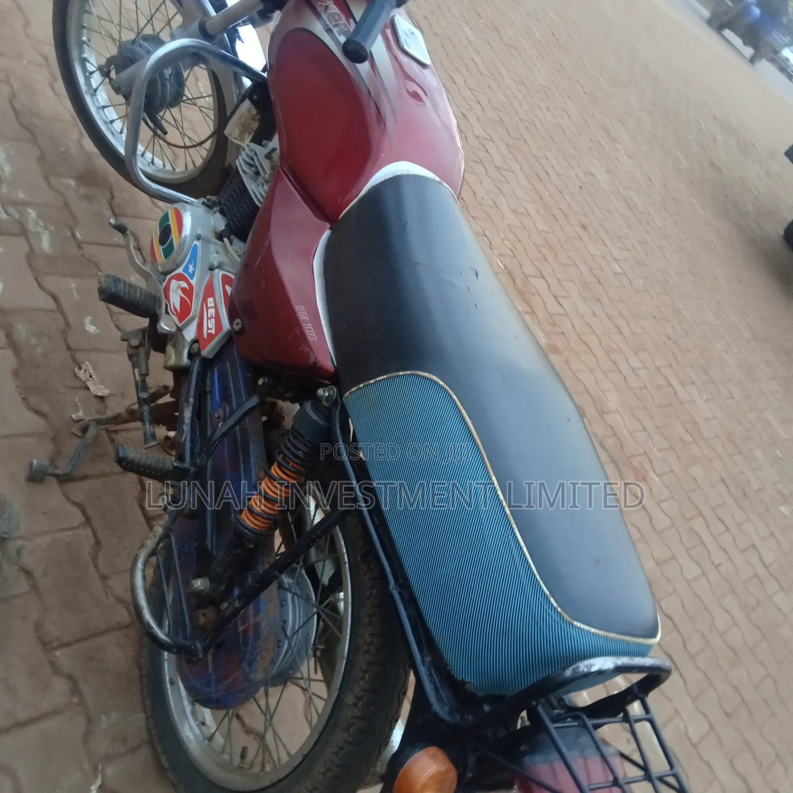 Bajaj Boxer 125 2023 Red
