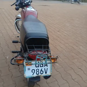 Bajaj Boxer 100 2023 Red