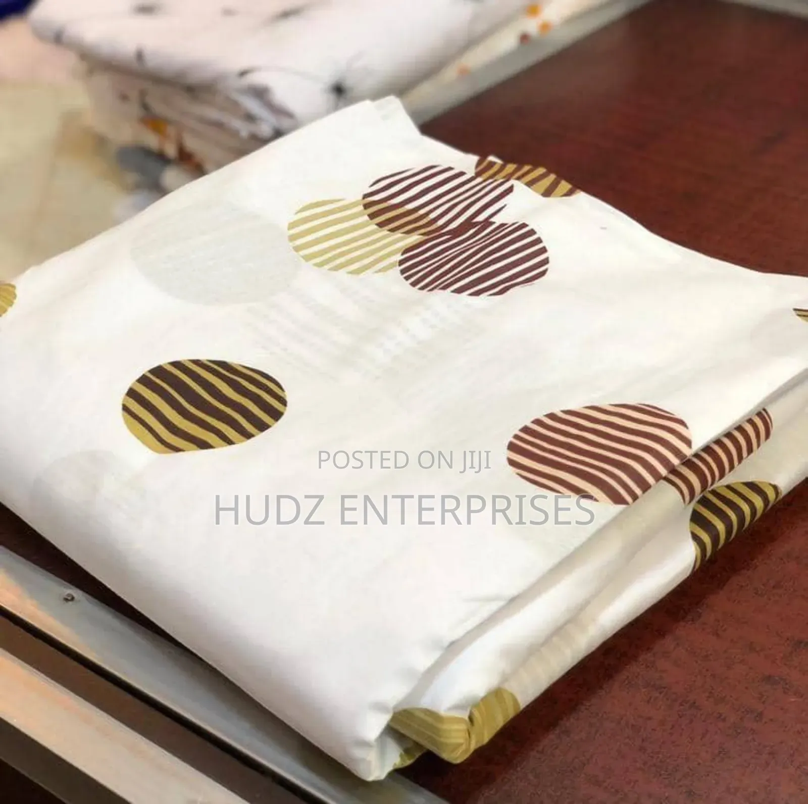 6pc Bedsheeets Cotton 7x7 White With Brown