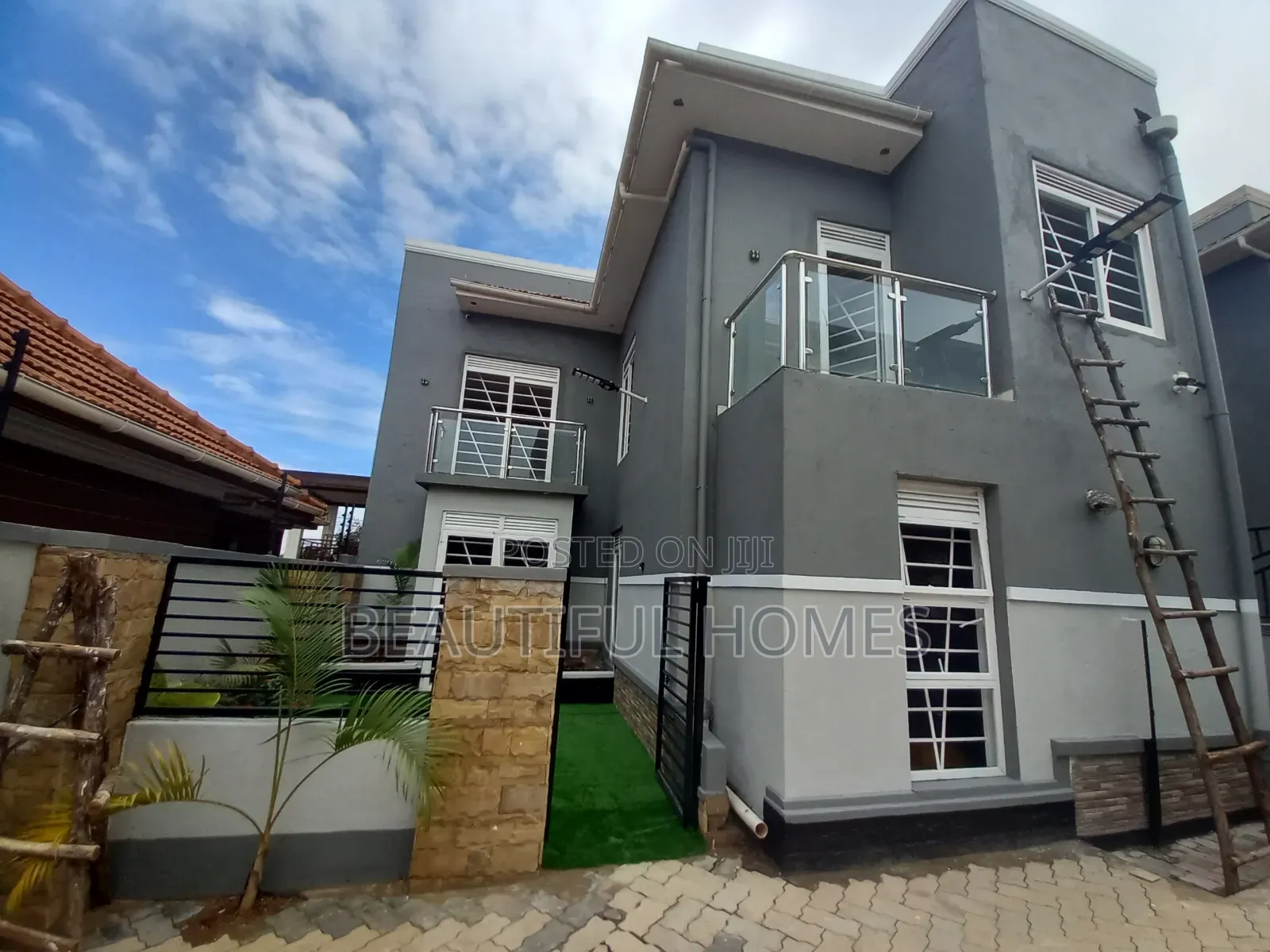 Furnished 4bdrm Villa in Kira, Central Division for sale