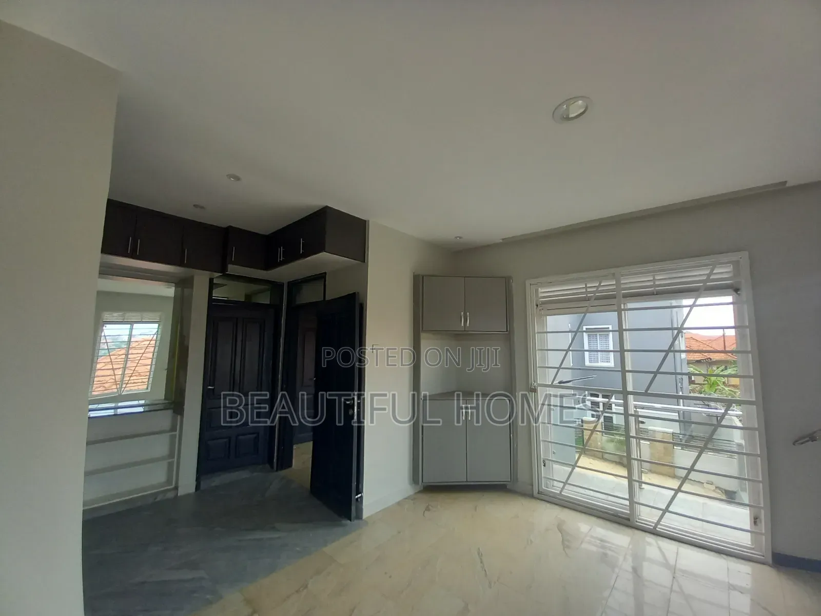 Furnished 4bdrm Villa in Kira, Central Division for sale