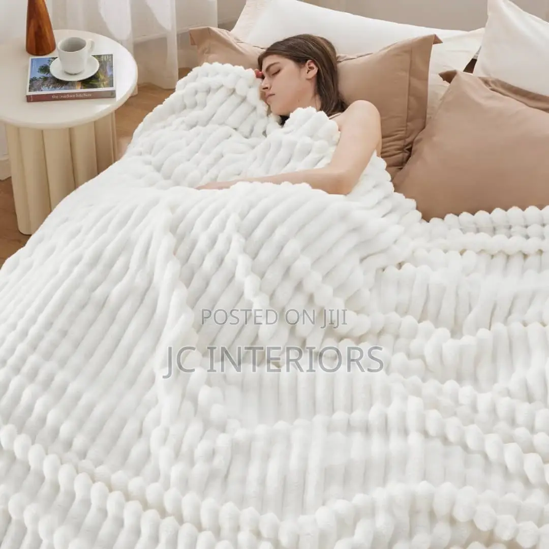Travel / Throw Blankets