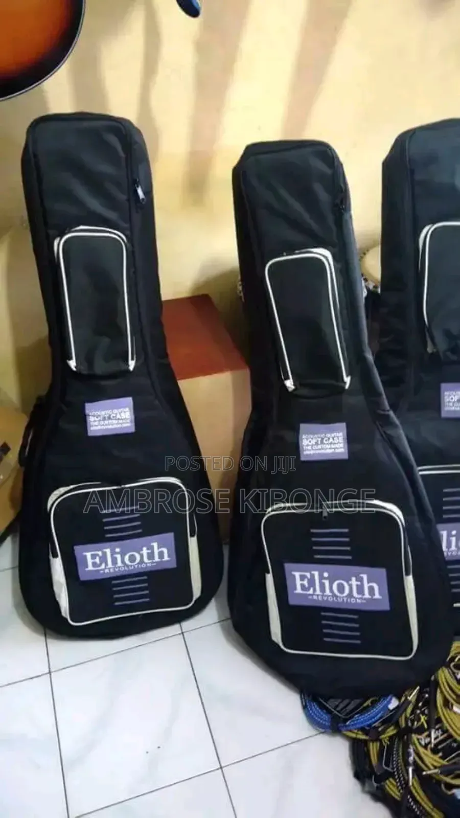 Full Size 42inch Portable Double Padded Acoustic Guitar Bag.