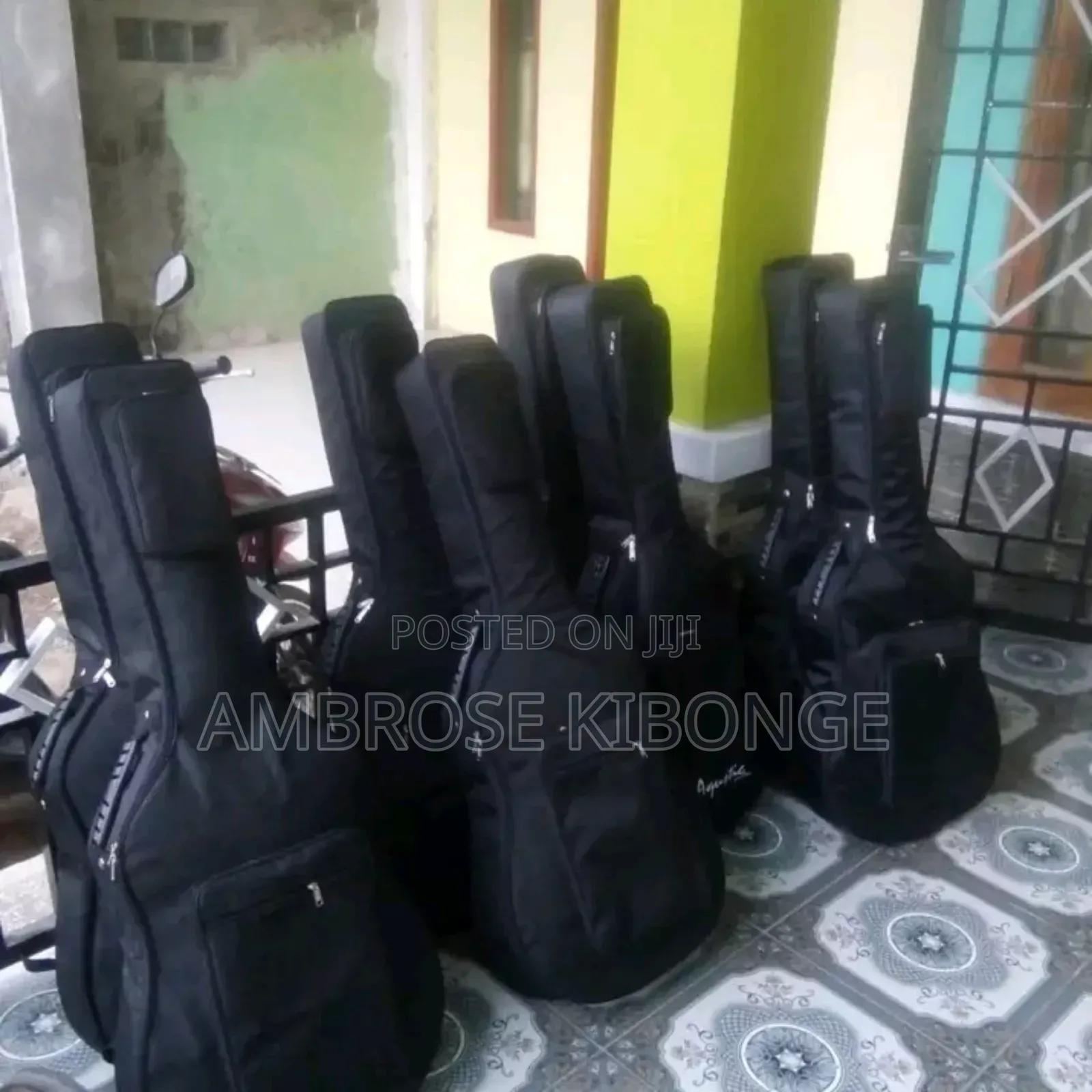 Full Size 42inch Portable Double Padded Acoustic Guitar Bag.