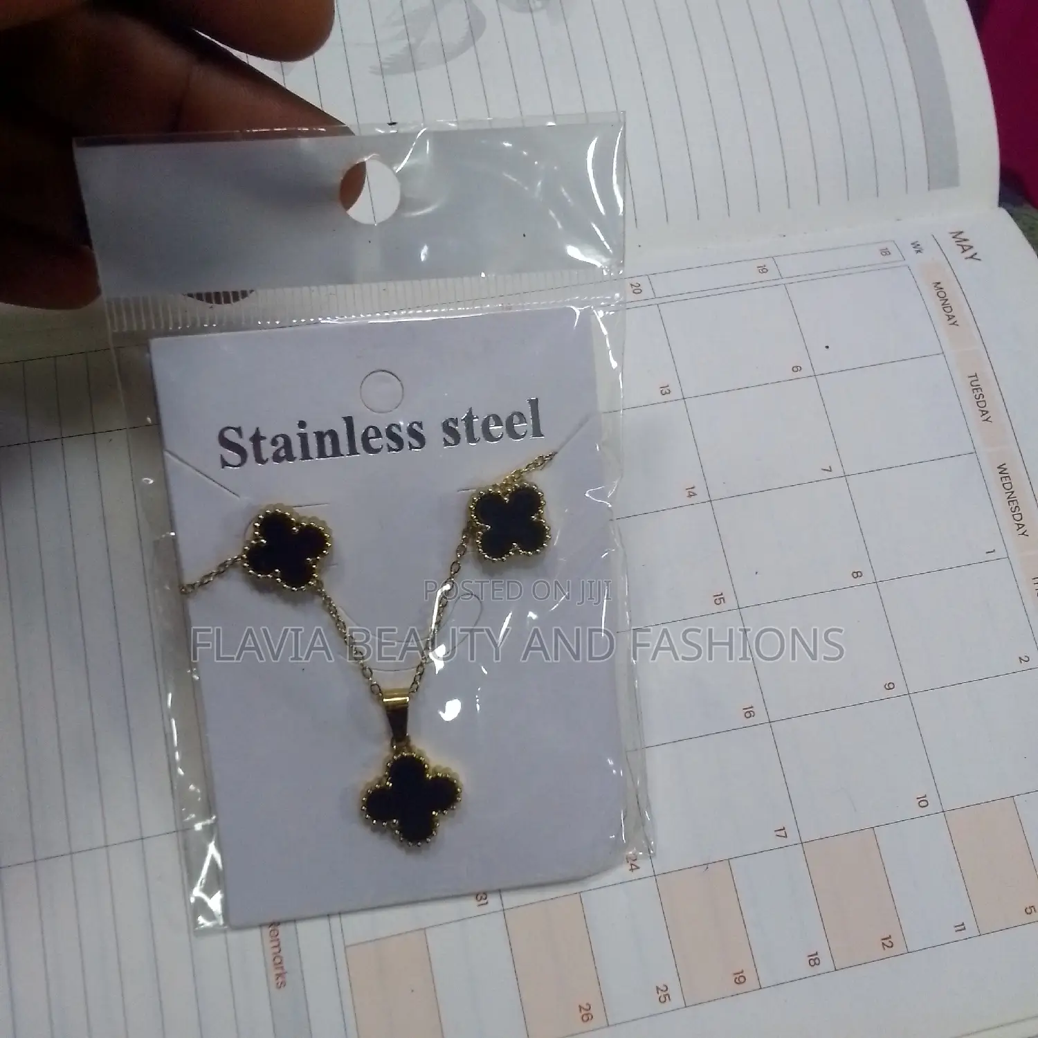 The Fashionable Unique Necklace With Earings