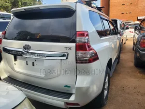 Toyota Land Cruiser Prado 2015 White
