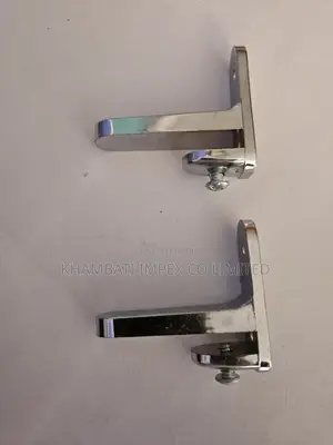Mirror Shelf Clip Big 20,000 Ugx