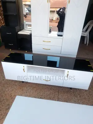Modern Flat TV Stand