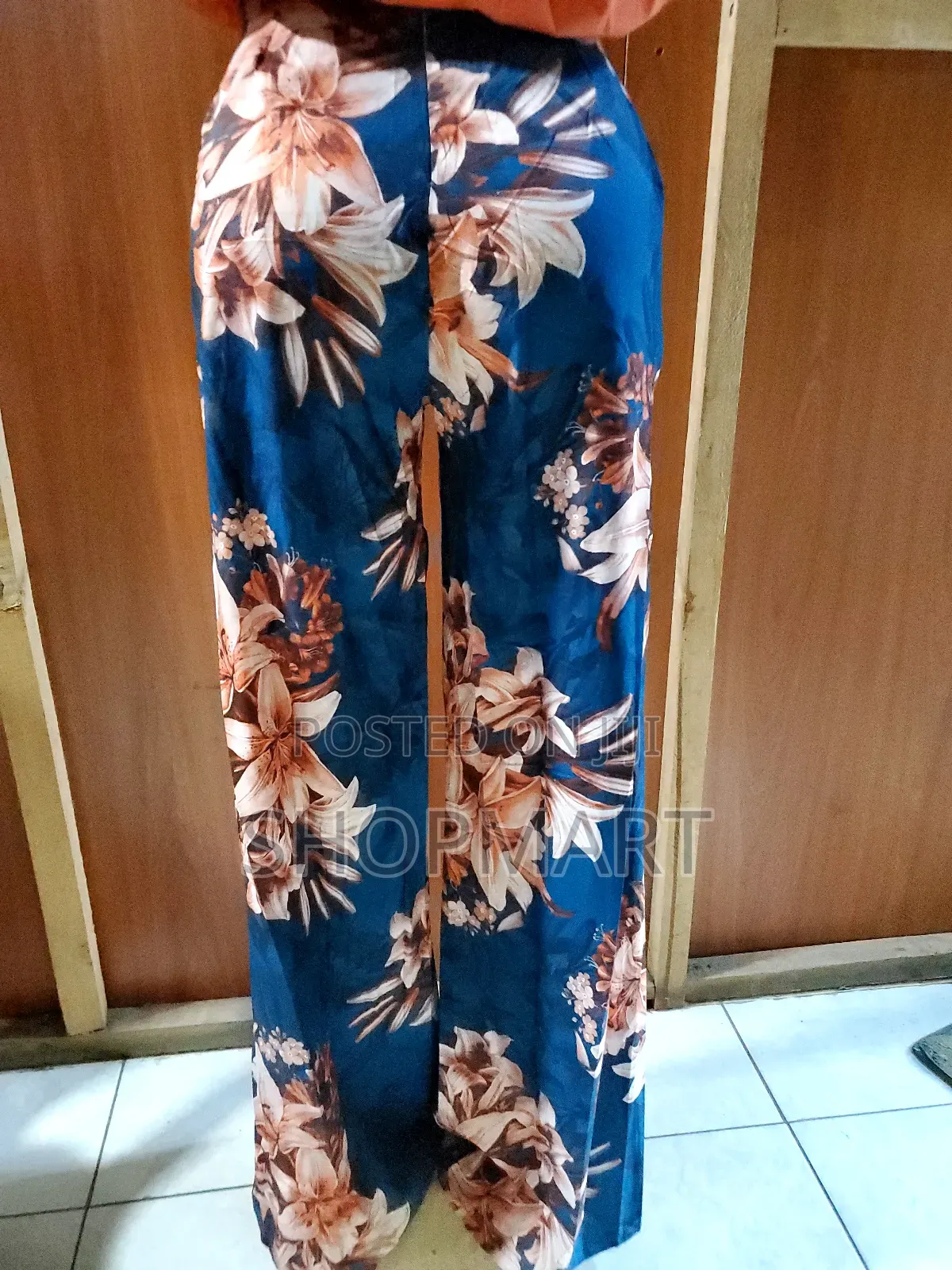 Classic Two Piece Lasies Outfit