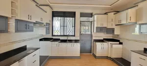 5bdrm Duplex in Fs Properties Ltd, Kira for sale