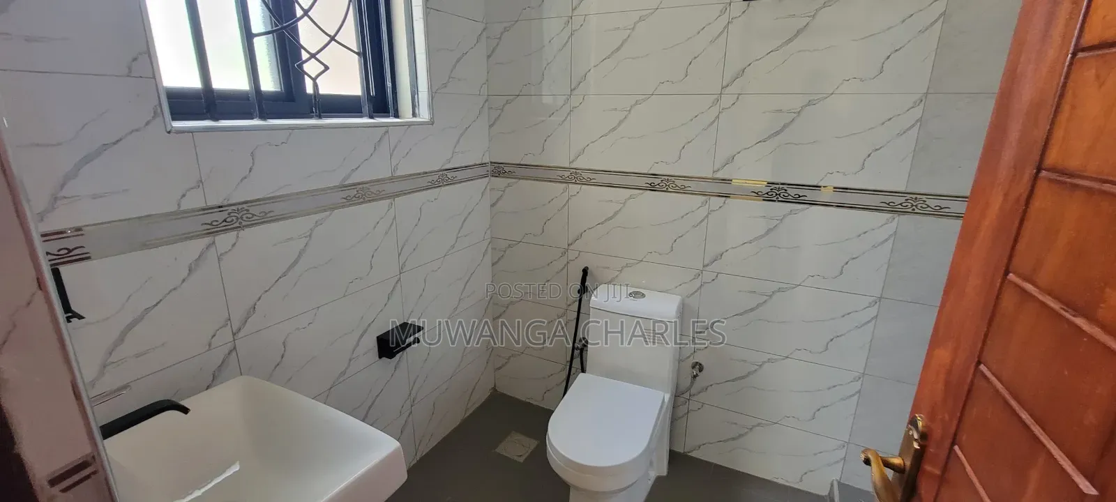 5bdrm Duplex in Fs Properties Ltd, Kira for sale