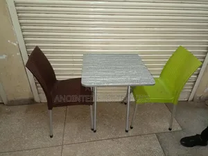 Reading Table With 2chairs