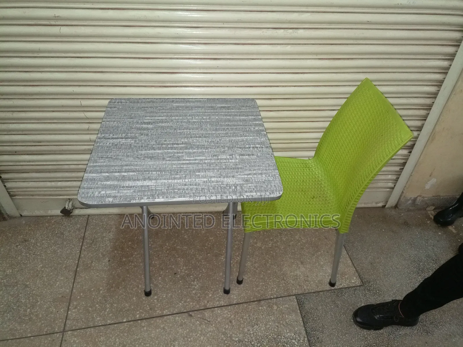 Foldablereading Table With 1 Chair