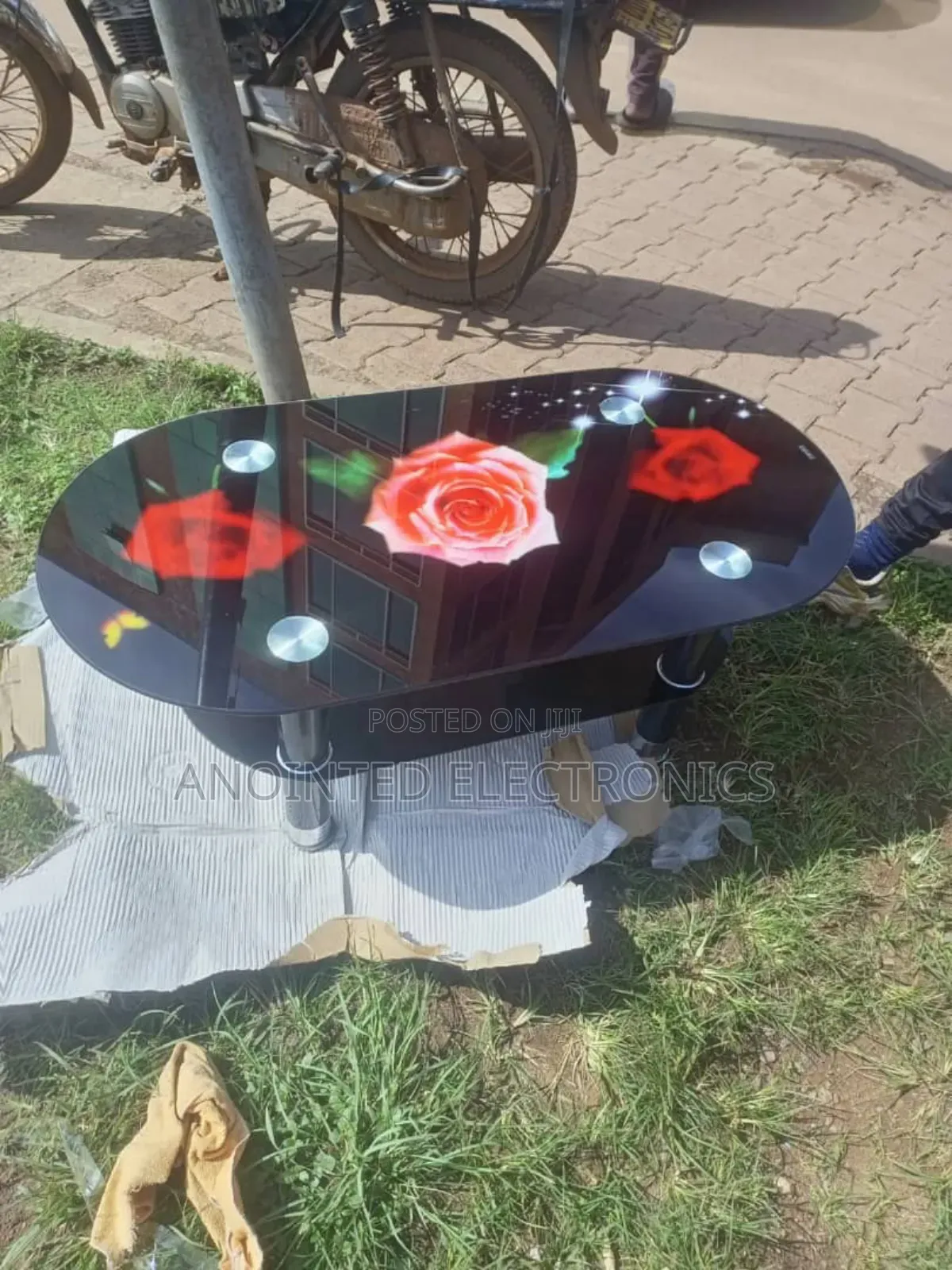 Glass Center Table Overal