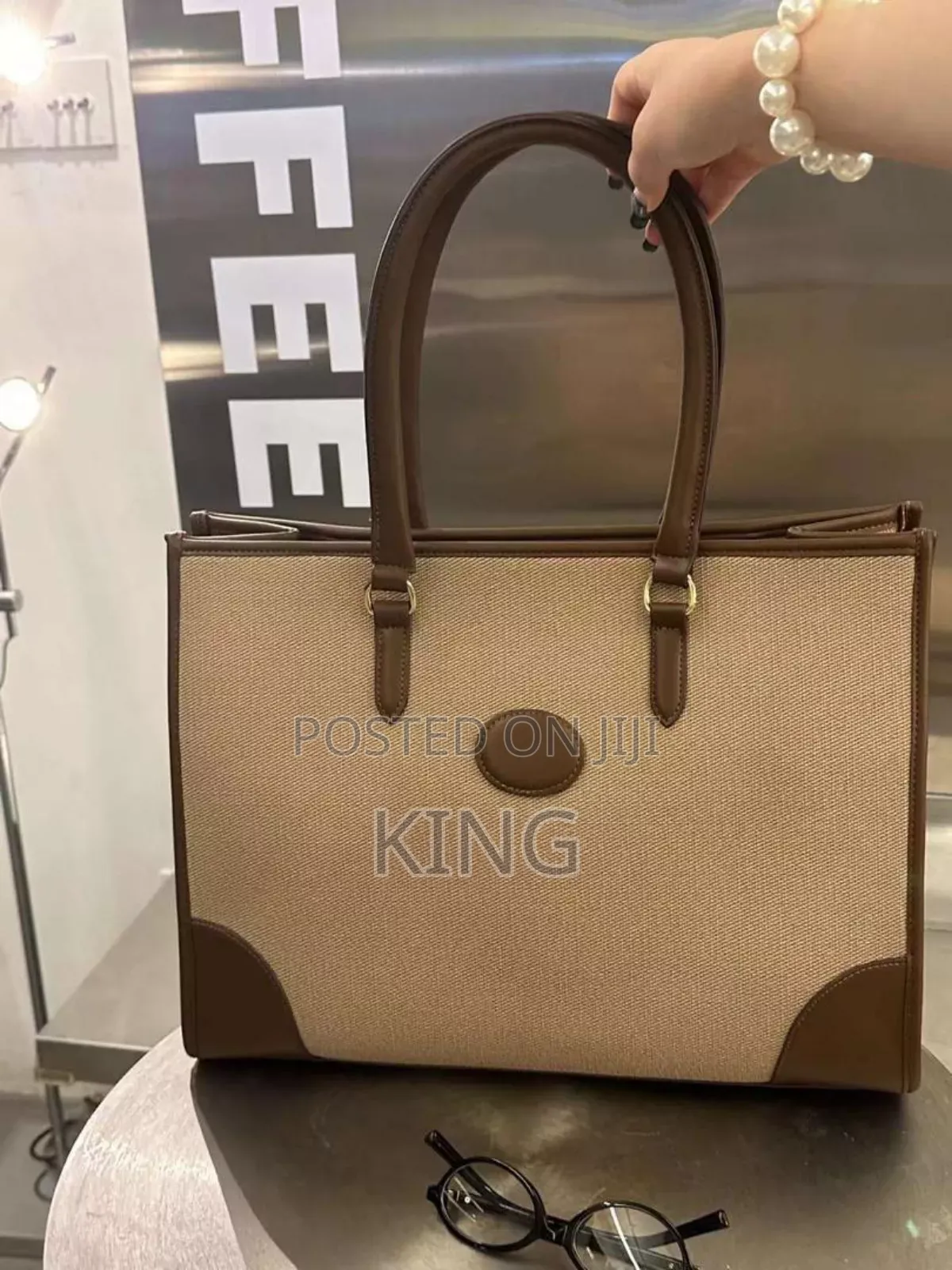 Poise Kelly Noir Handbag