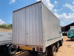 Fuso Baby Face Boxbody 1990