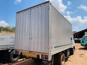 Fuso Baby Face Boxbody 1990