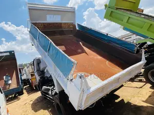Hino Dumper J07E